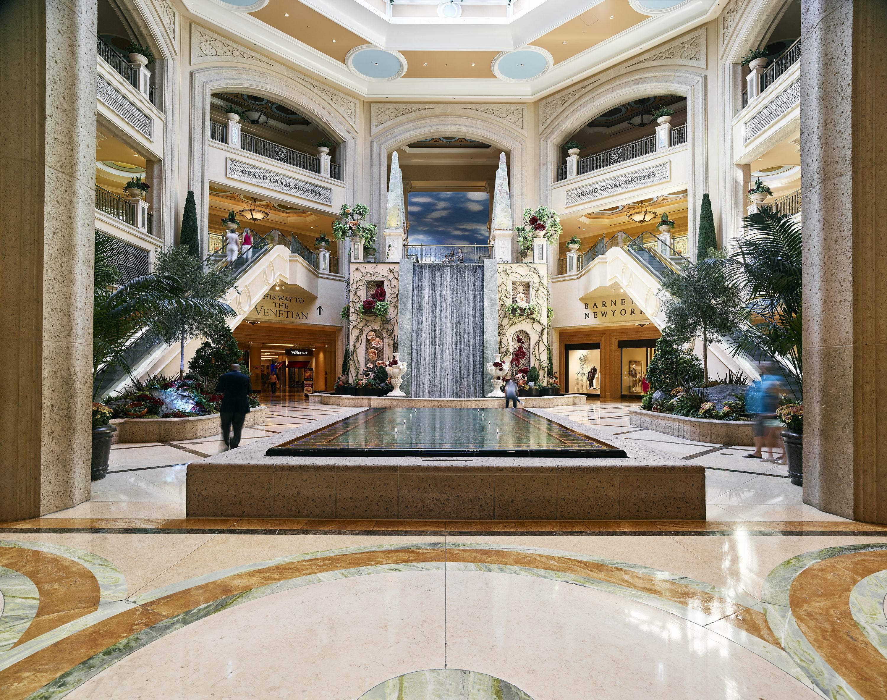 Hotel The Palazzo at The Venetian® Las Vegas Esterno foto The lobby of the Four Seasons Hotel
