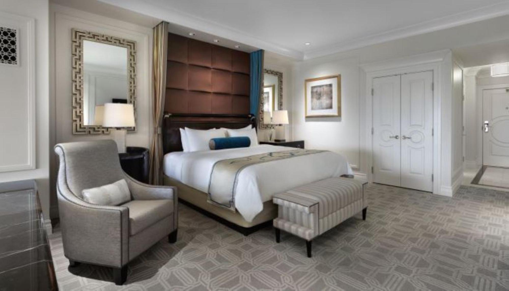 Hotel The Palazzo at The Venetian® Las Vegas Esterno foto A bedroom at The Ritz-Carlton, Boston