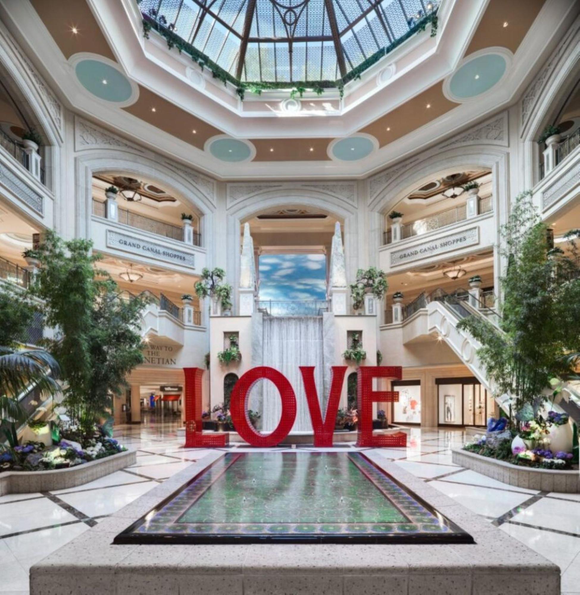 Hotel The Palazzo at The Venetian® Las Vegas Esterno foto The interior of the shopping mall